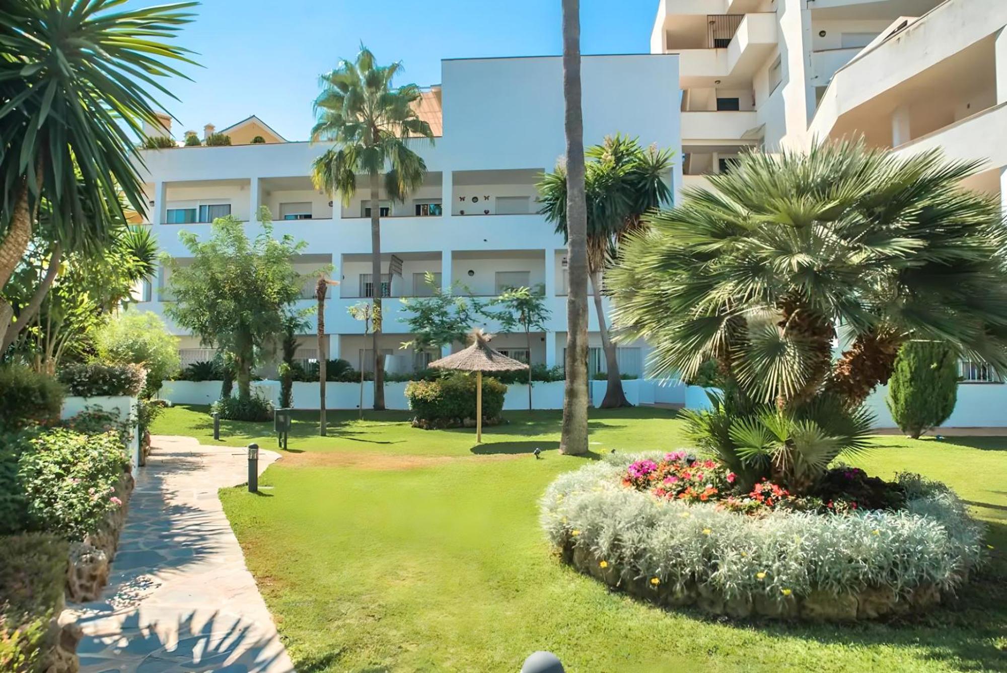 Gorgeous 2Br Apt. W/ Mountain View Puerto Banus Marbella Exterior foto